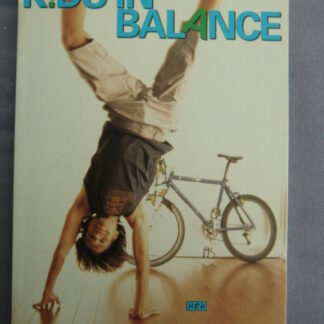 Kids in balance / Annie Perkins (Paperback)